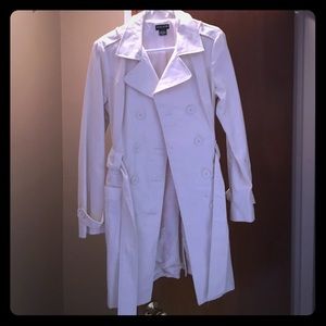 Cream guess trench coat