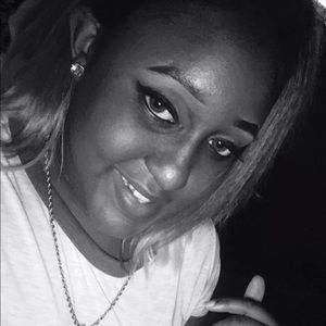 Meet your Posher, Paulicia