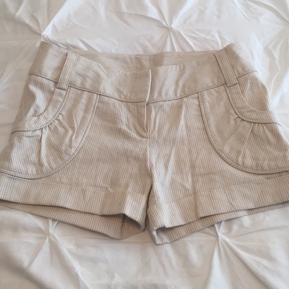 Cute shorts, never worn