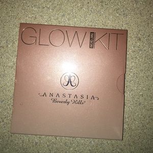 Glow Kit by Anastasia
