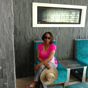 Meet your Posher, Vanasser