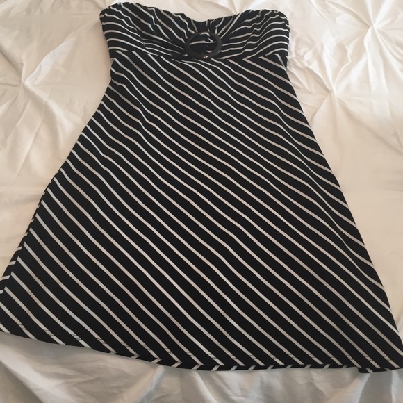 Cute strapless top from WHBM