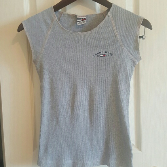 Tommy Jeans gray muscle tee