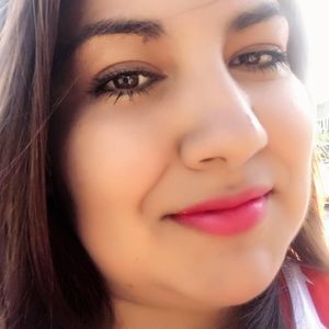 Meet your Posher, Ana