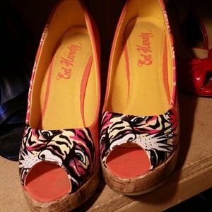 Ed Hardy Tiger Wedge size 8.