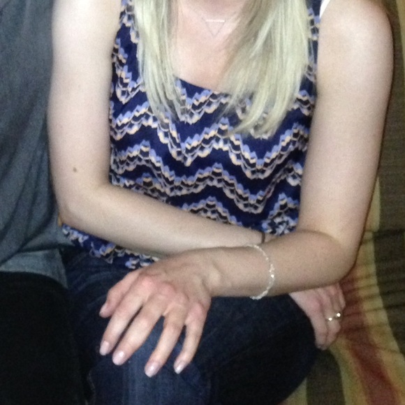 Collective Concepts top. Size S. 100% Polyester. - Picture 2 of 3