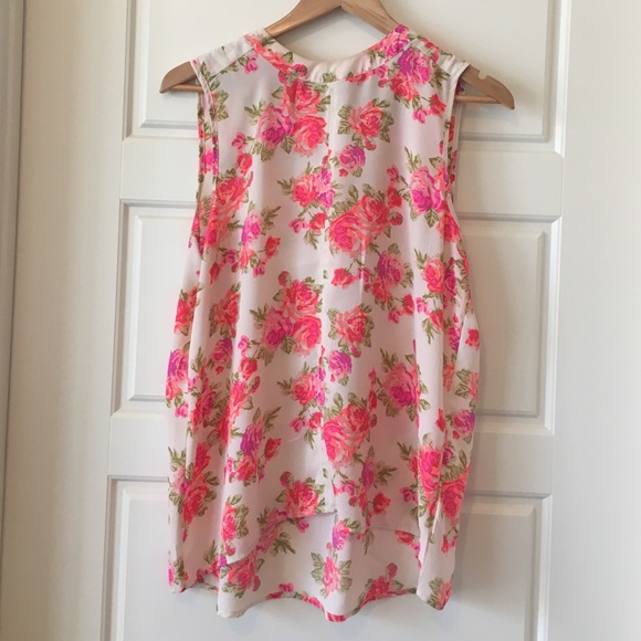 Gorgeous floral high neck blouse