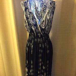 Size Large Jon and Anna maxi dress