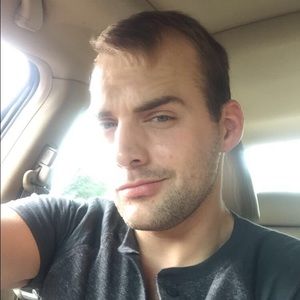 Meet your Posher, Dustin