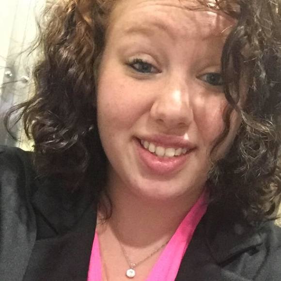 Meet your Posher, Rissa - Picture 1 of 1