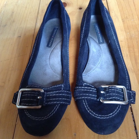 Tommy Hilfiger navy blue suede flats