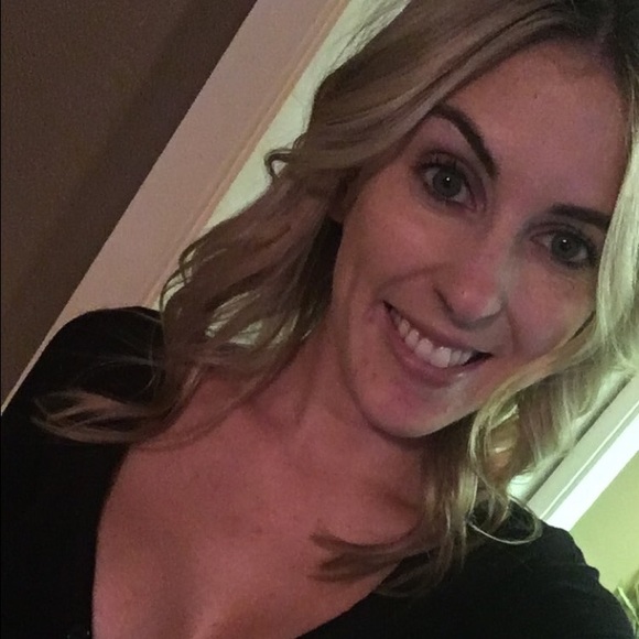 Meet your Posher, Becca