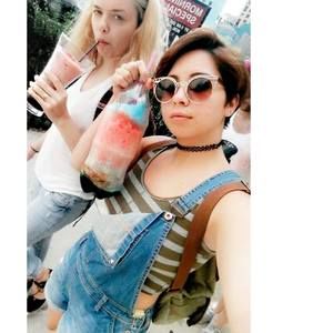 Meet your Posher, Kat