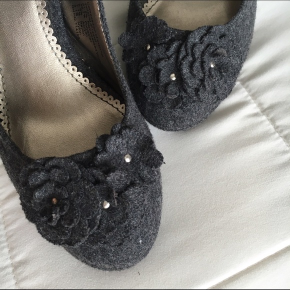 Fioni | Slingback Pumps - Picture 2 of 4