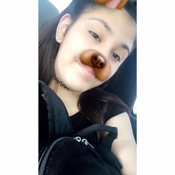 Meet your Posher, Noelia