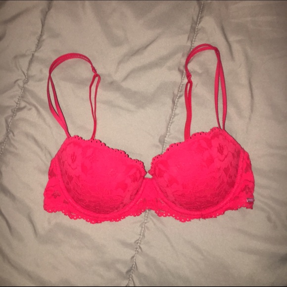 VS Pink date push-up bra