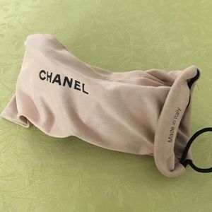 Channel sun glasses cloth /case. AUTHENTIC