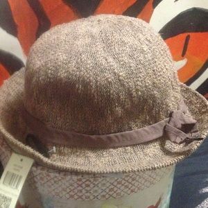 Vintage look dark taupe hat