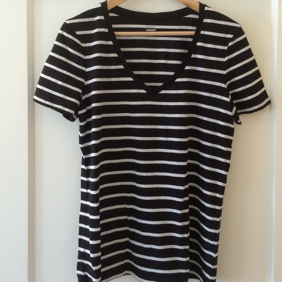 BNWOT Old Navy Striped T-Shirt (S)