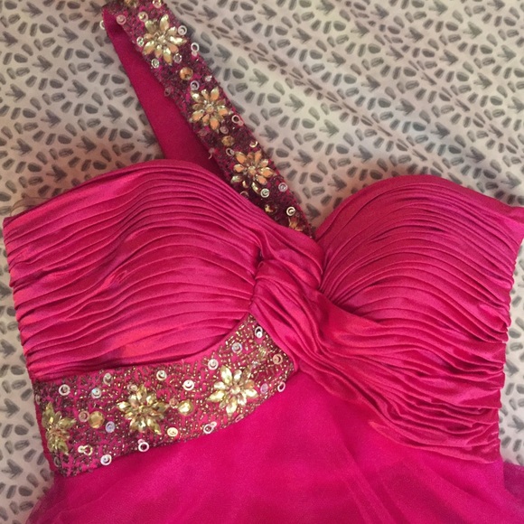 Hot Pink homecoming dress - Picture 3 of 3