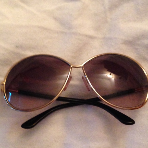 Tom Ford 'Iris' Sunglasses - Picture 2 of 3