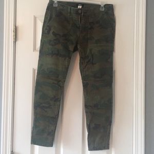 BDG camouflage skinny pants