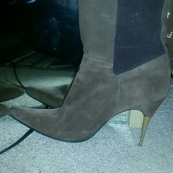 Heeled boots - Picture 1 of 4