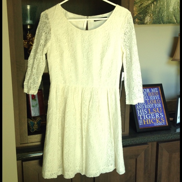 Off-White Lace Kensie Dress