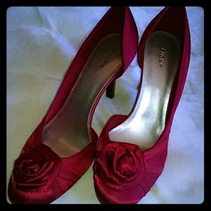 Fioni Red Heels