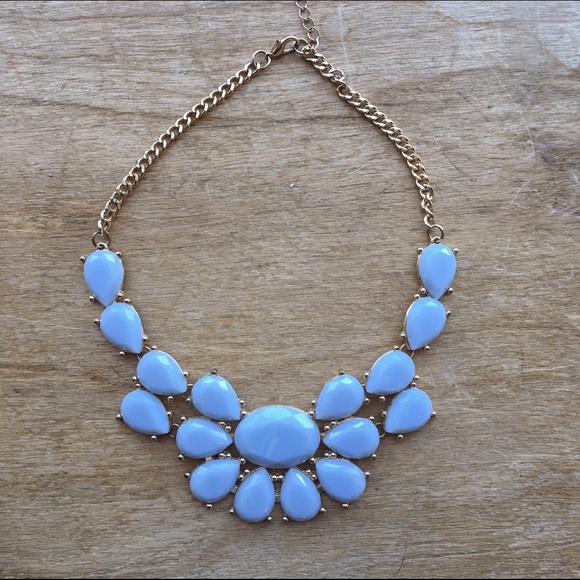 🆕Francesca's lavender necklace✨