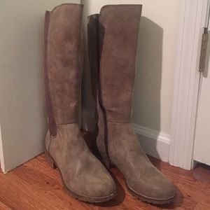Cute Tall Brown/Grey/Green Boots