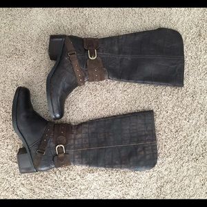 UGG authentic brown leather boots- NWOT
