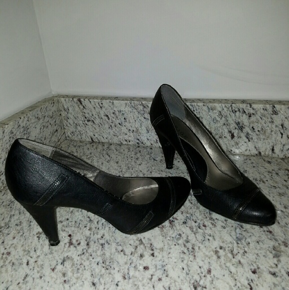 Black Ramage Heels w/ zipper designs