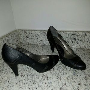 Black Ramage Heels w/ zipper designs