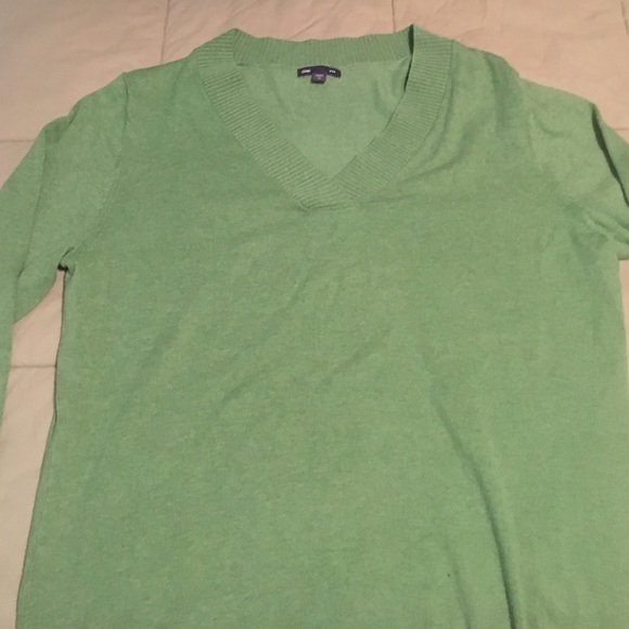 Gap V-neck Sweater - Green XL
