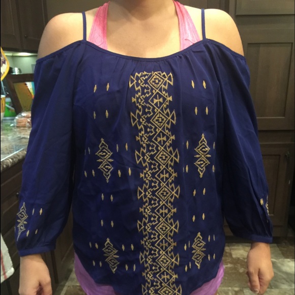 Blue and Gold Detailed Cold-Shoulder Top - Picture 4 of 4