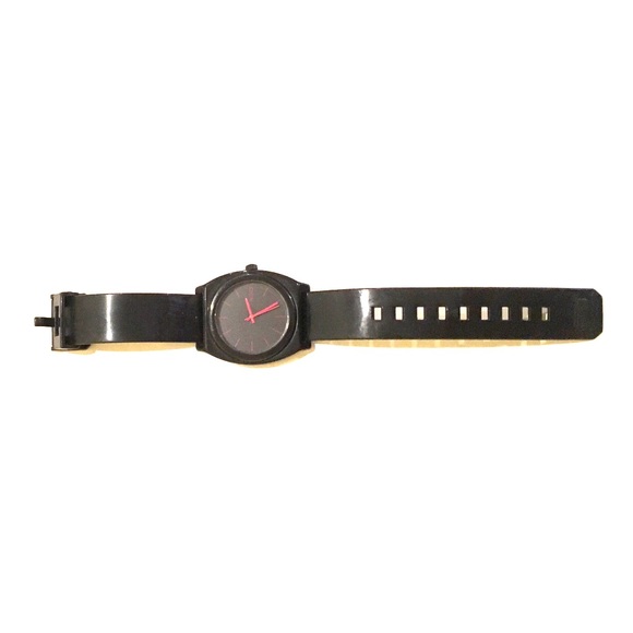 Nixon Time Teller P watch in Black/Bright Pink