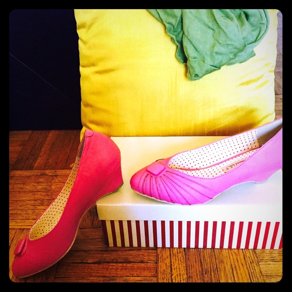 B.A.I.T. -- Isabella Pink
