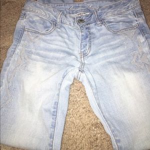 American eagle light blue jeans