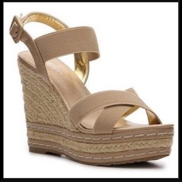 Charles by Charles and David Tan Wedges