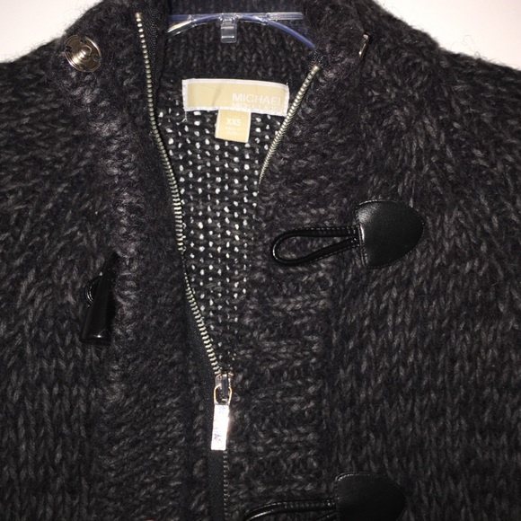 Michael Kors alpaca poncho/jacket sweater - Picture 2 of 4