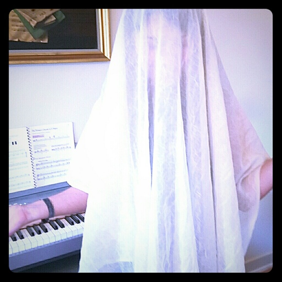 2 curtains