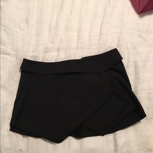 Aritzia Skort