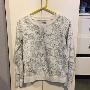 Old Navy black and white crew neck