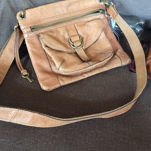 Fossil leather cross oft