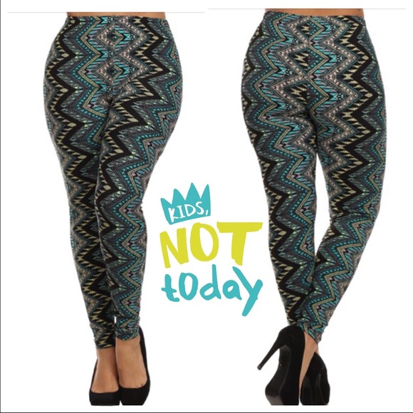 PLUS SIZE LEGGINGS! - Picture 2 of 2