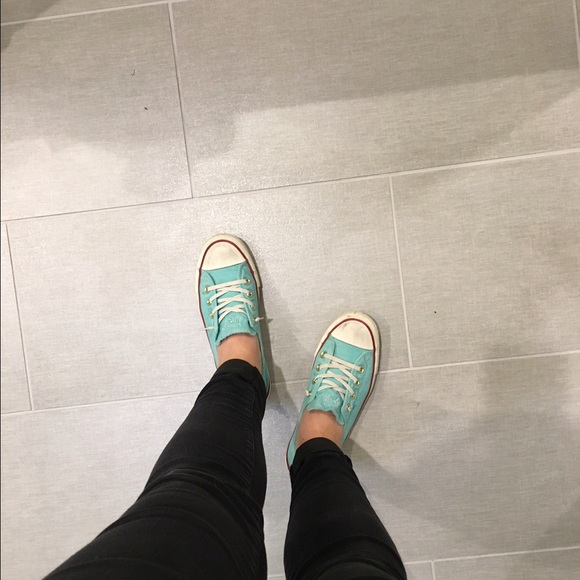Converse slip on shoes
