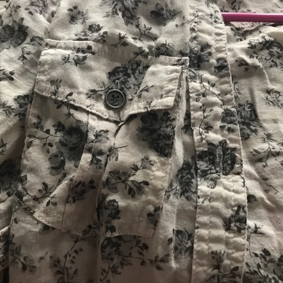 Tan daytrip button down - Picture 2 of 3