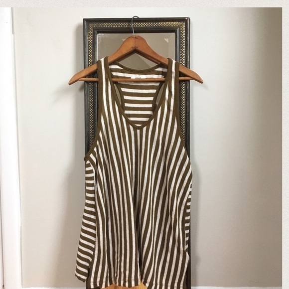 Madewell Tops - {Madewell} army green&tan linen tank