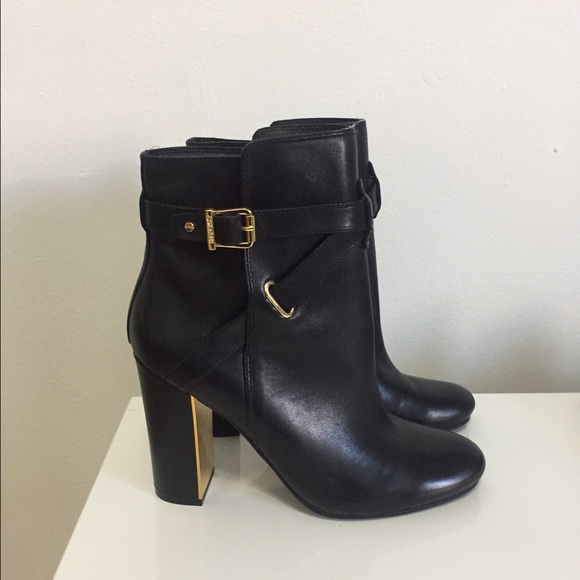 Beautiful black and gold C wonder boots